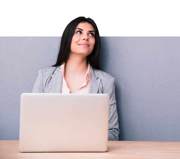 girl working on the laptop